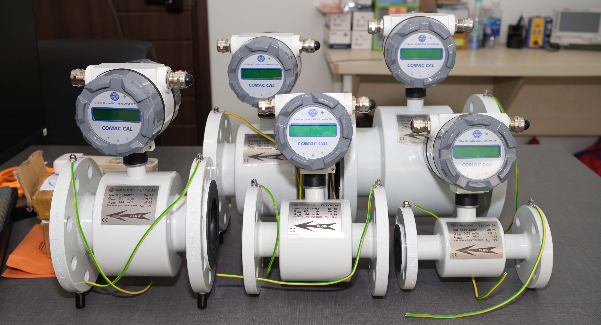 dong-ho-do-luu-luong-nuoc-DN100-Flow38-scaled thiết bị đo lưu lượng Comac Cal Czech