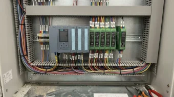 Điều khiển phòng máy chiller khách sạn bằng PLC
